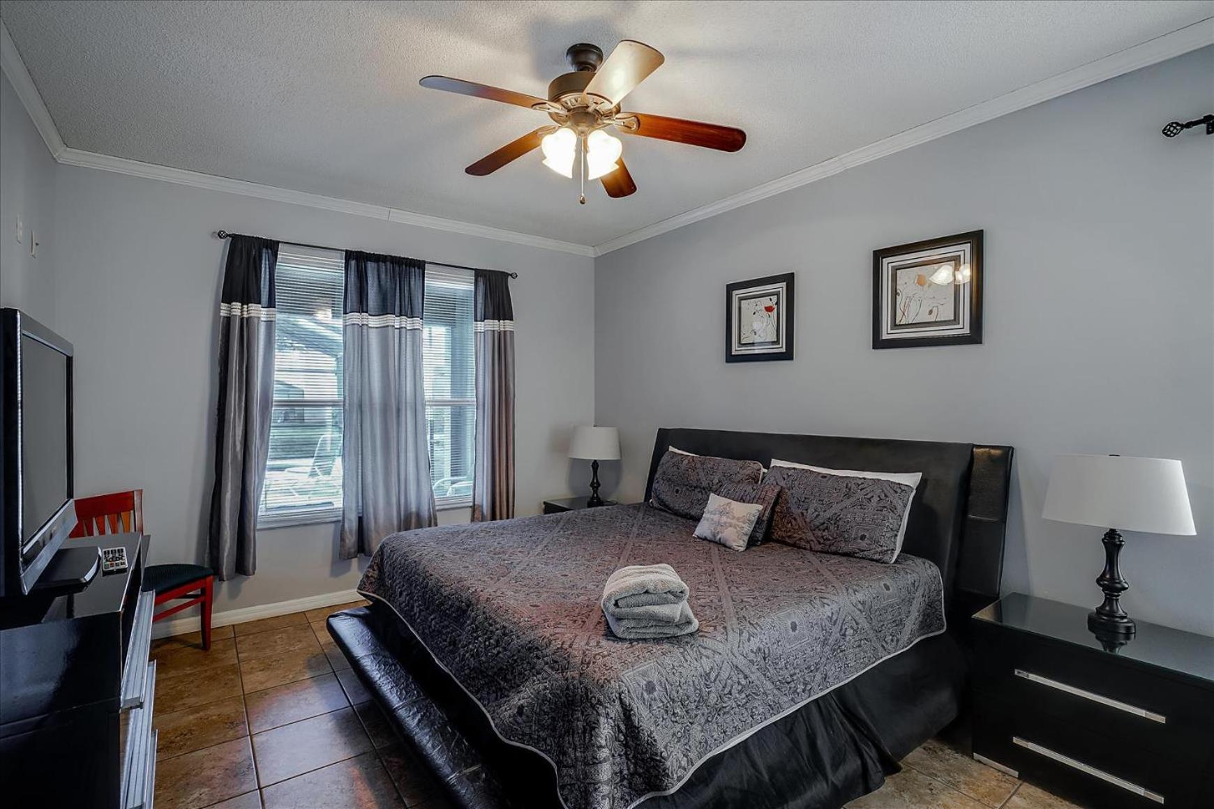 EXCELLENT 7 Bedroom EIR Vacation Villa - PRIVATE POOL