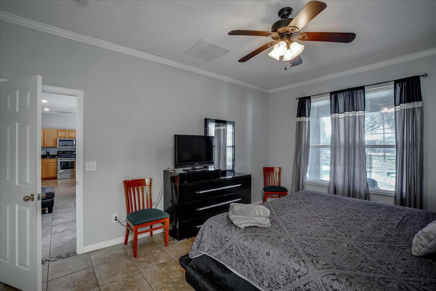 EXCELLENT 7 Bedroom EIR Vacation Villa - PRIVATE POOL