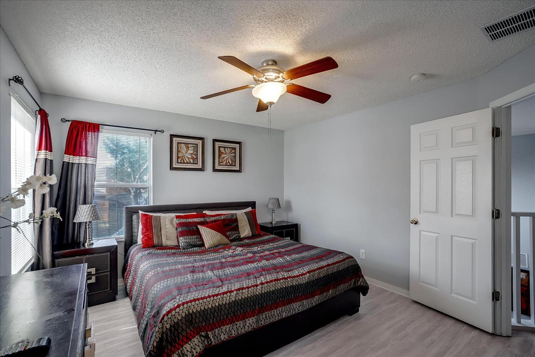 EXCELLENT 7 Bedroom EIR Vacation Villa - PRIVATE POOL