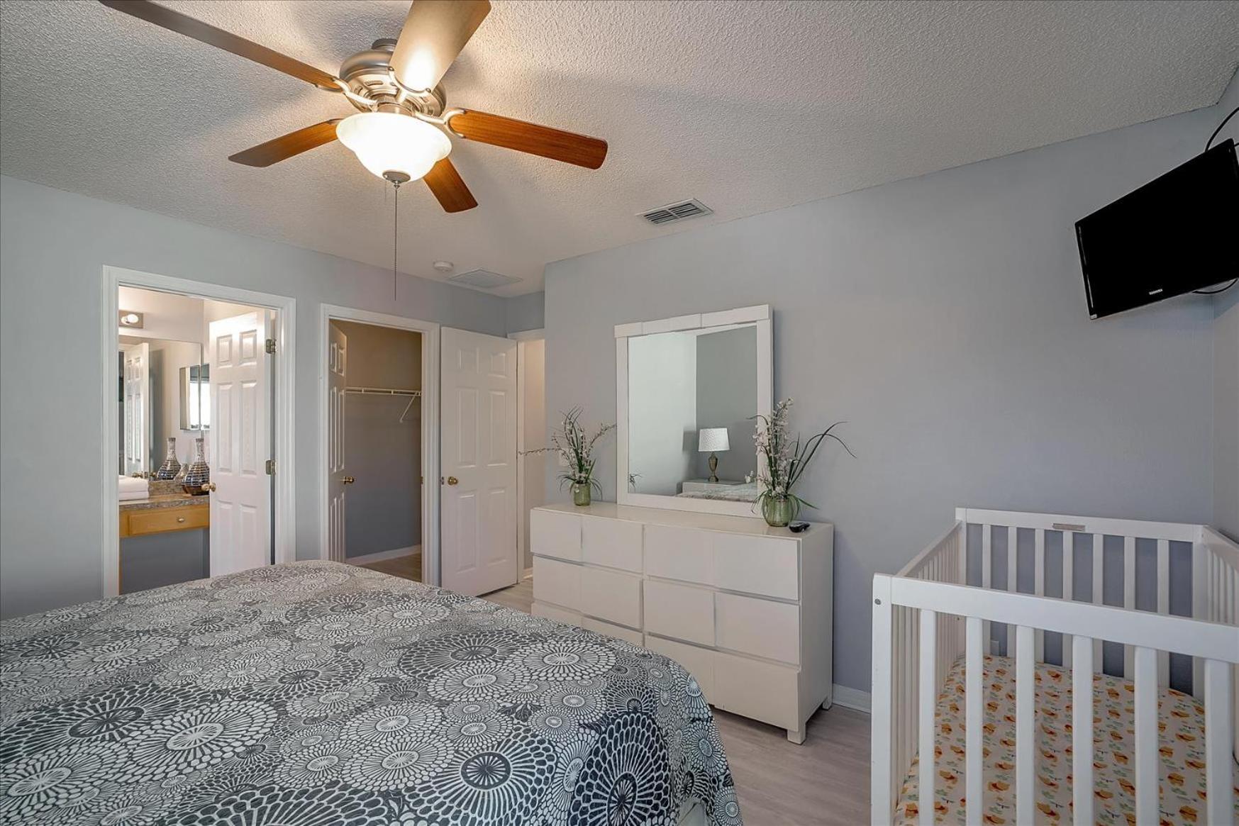 EXCELLENT 7 Bedroom EIR Vacation Villa - PRIVATE POOL