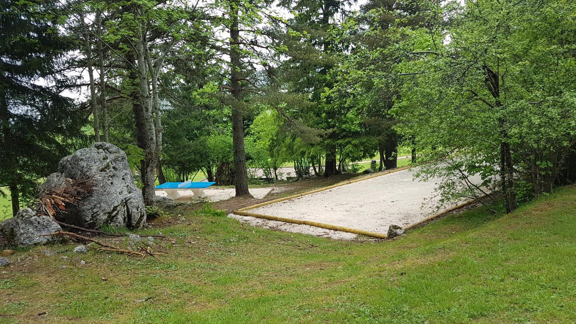 STUDIO LES GLOVETTES