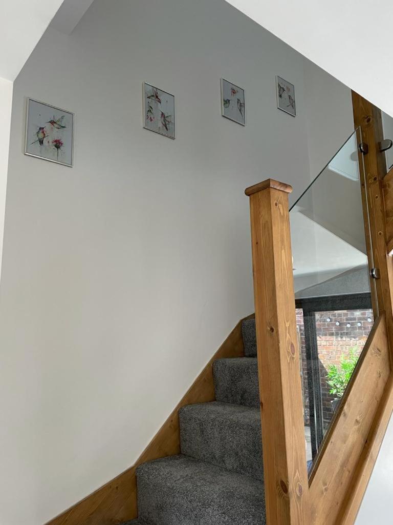 No 6 Elizabeth Street