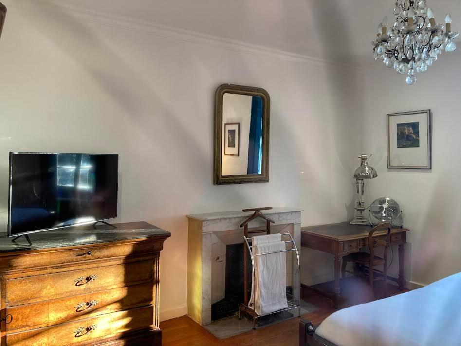 La Viste - SPA-JACUZZI - MASSAGE- SAUNA - 4 SAISONS - Piscine Chauffée Toute l'année - Heated POOL - 800m City Centre