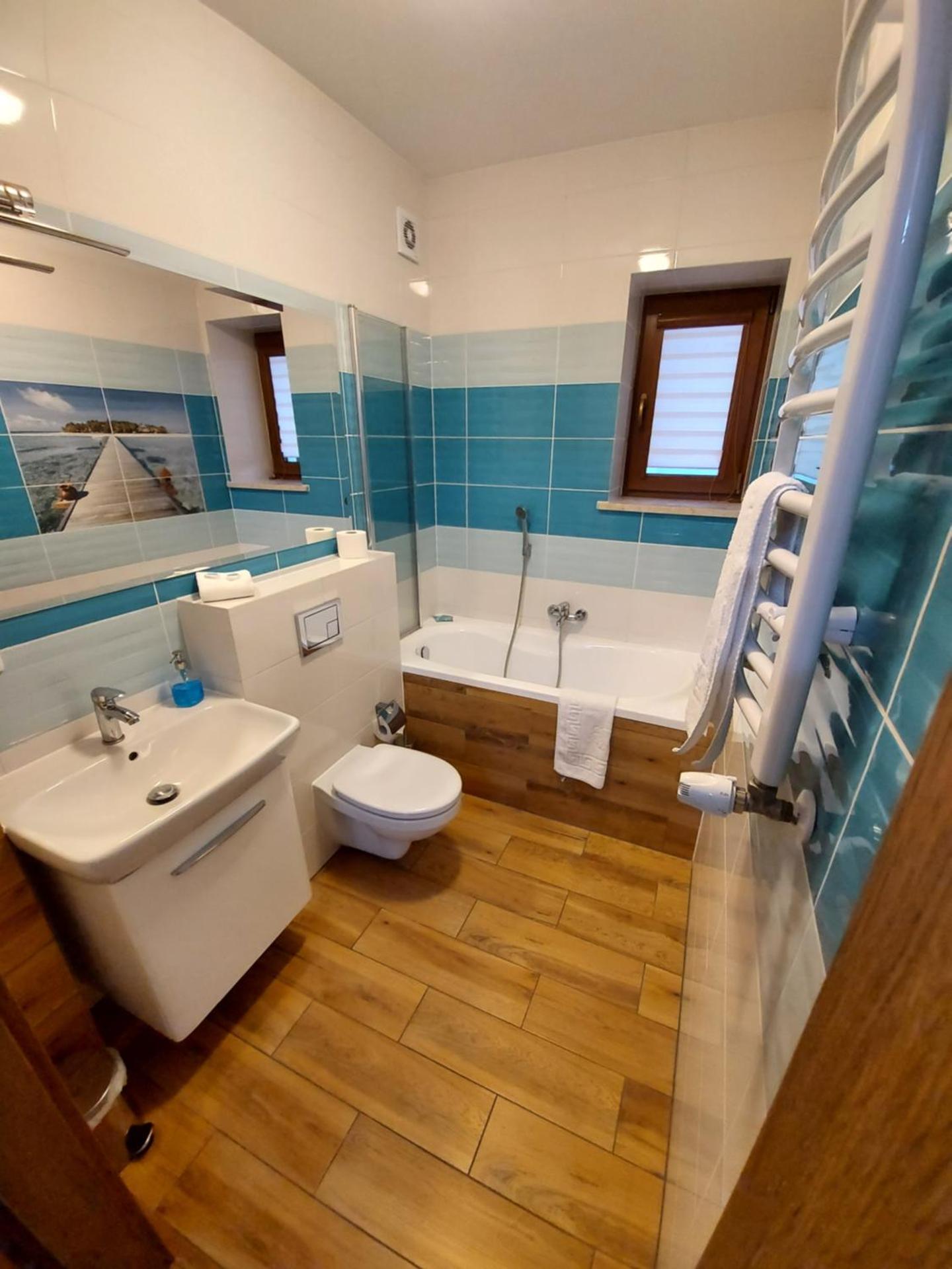 Apartment with Lake View