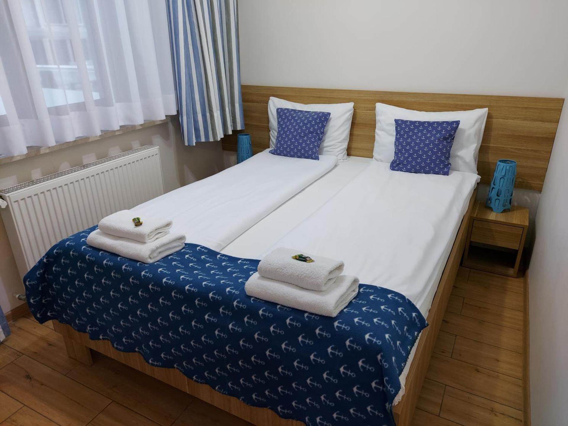 Apartment with Lake View