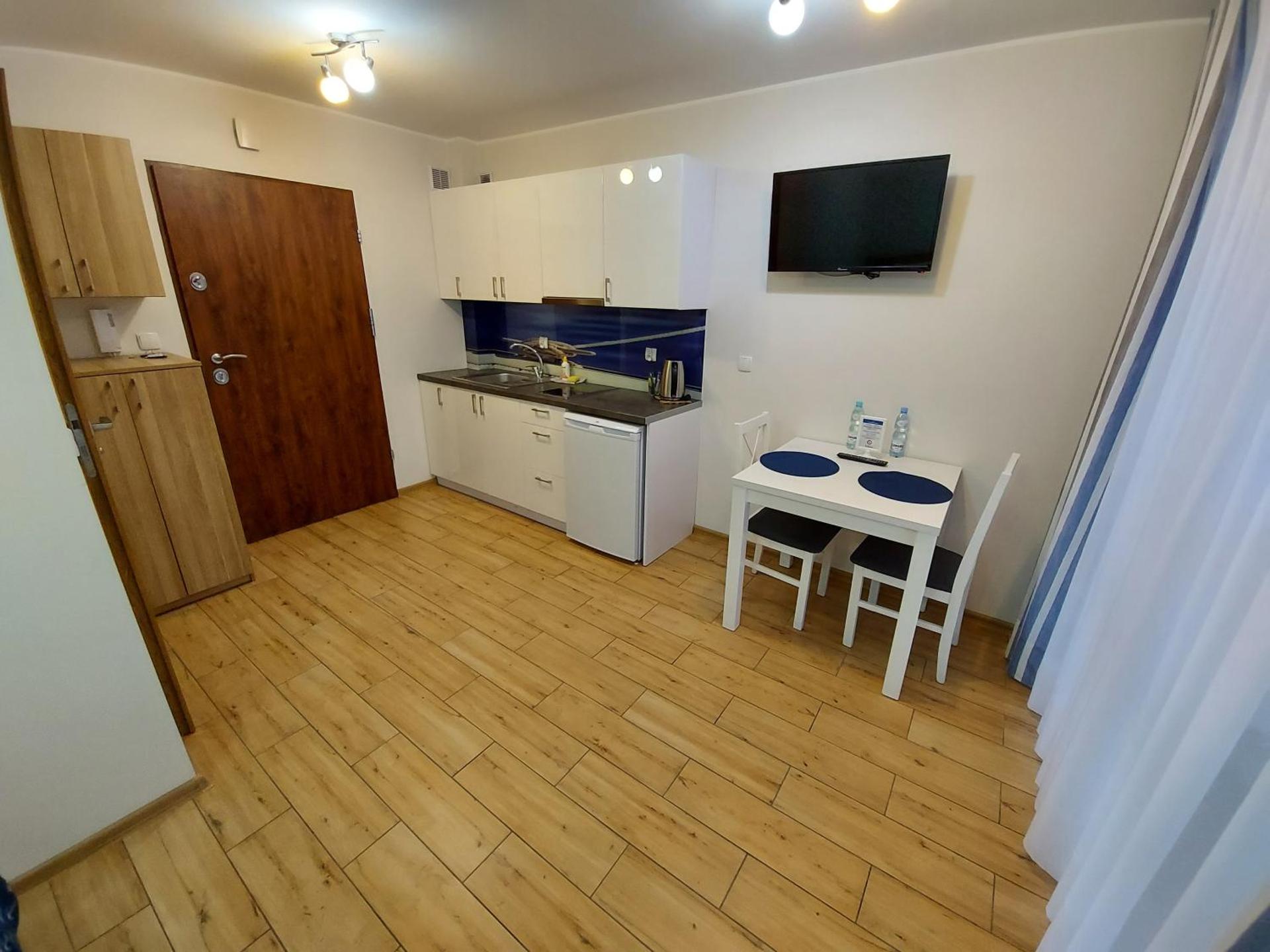 Apartment with Lake View