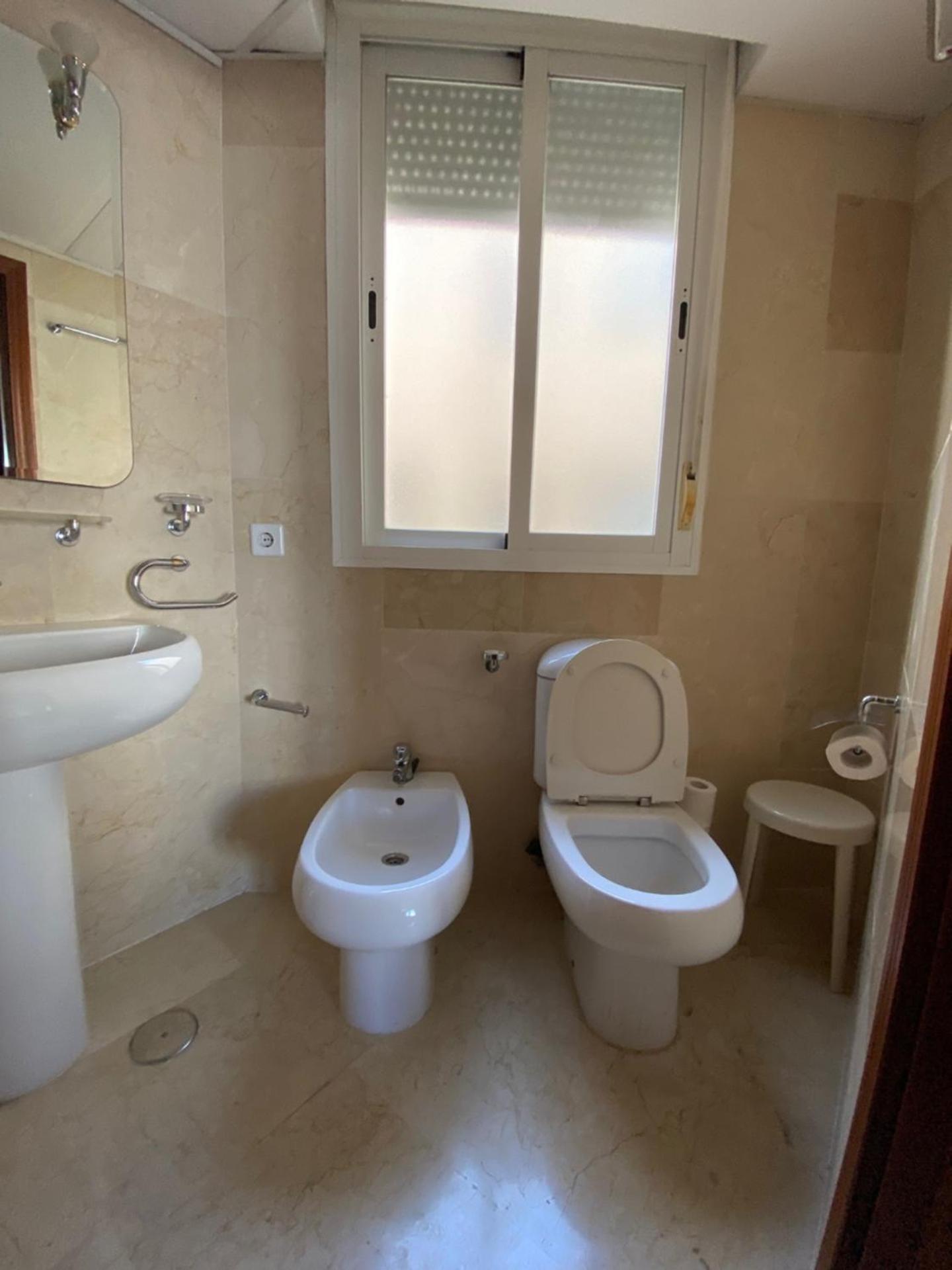 fantástico apartamento con parking avenida de cadiz