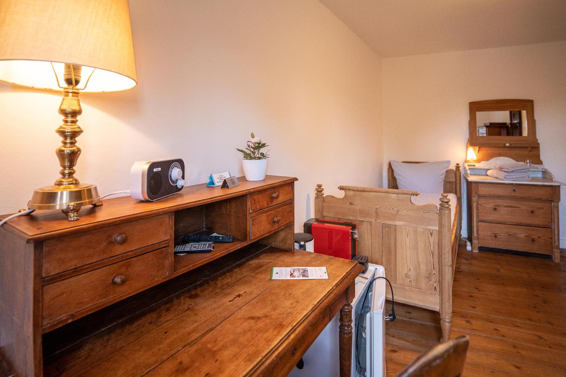 Single Room with Shared Shower and Toilet