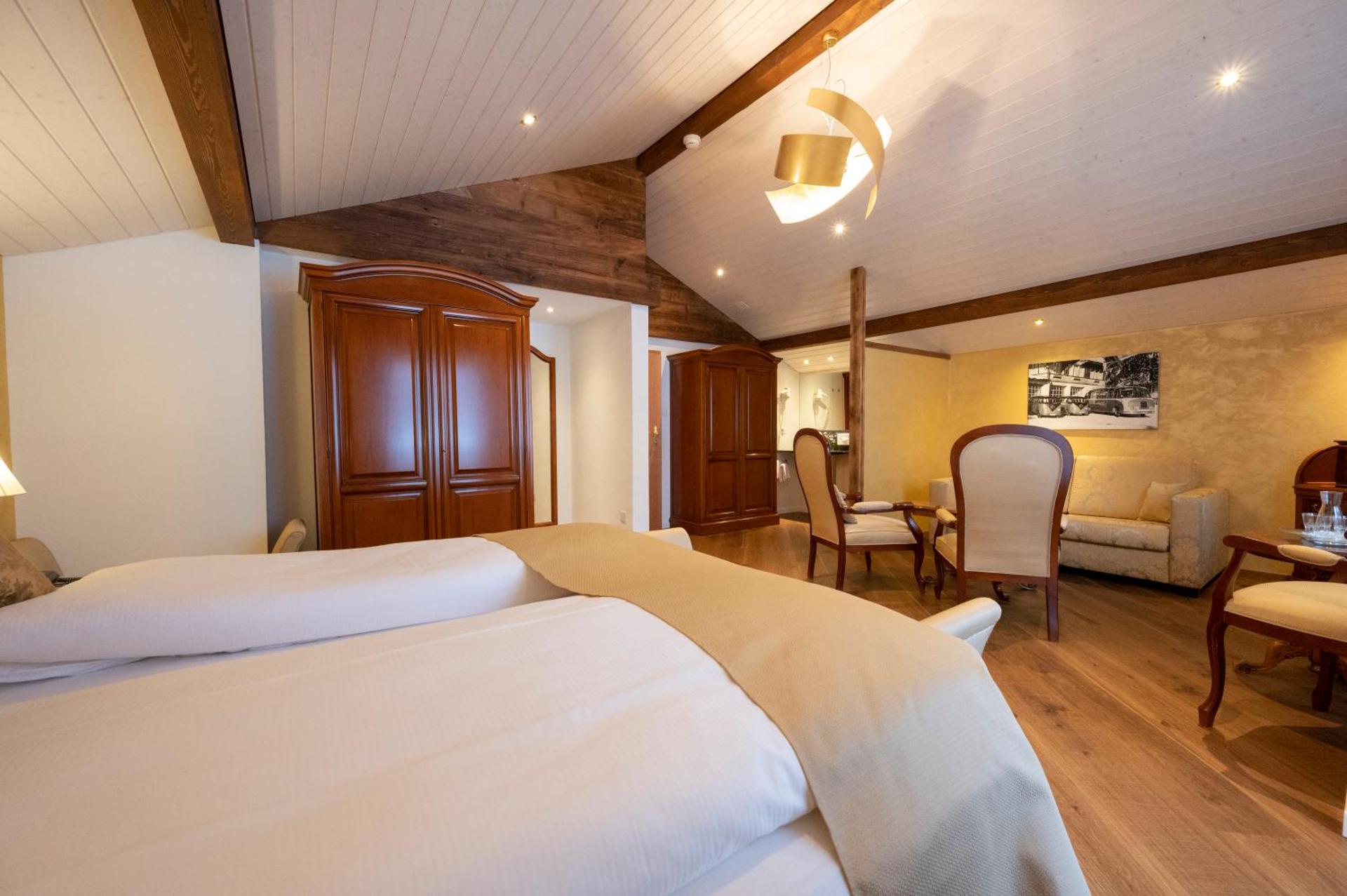 Photo of the whole room