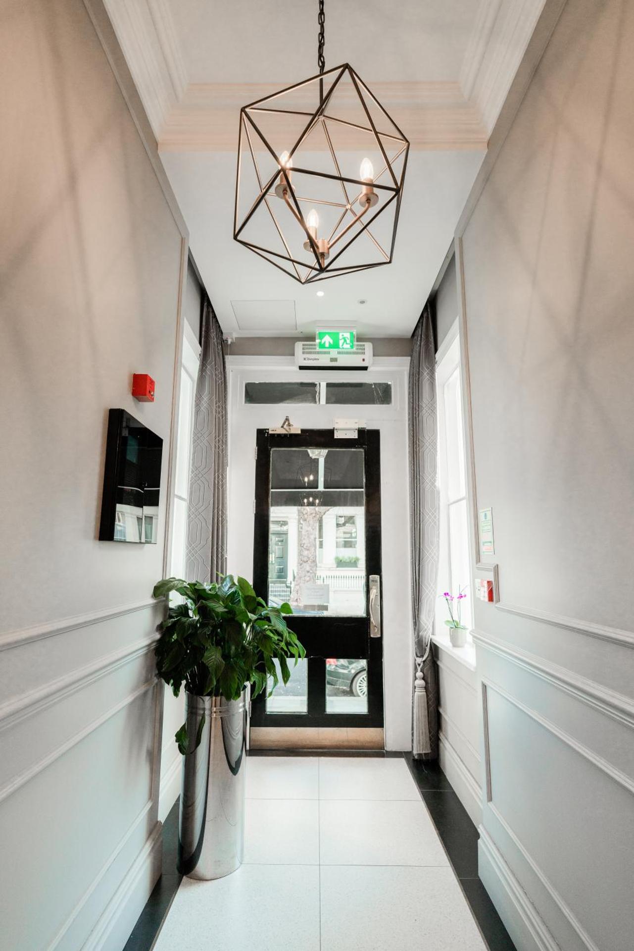 Merit Kensington Hotel