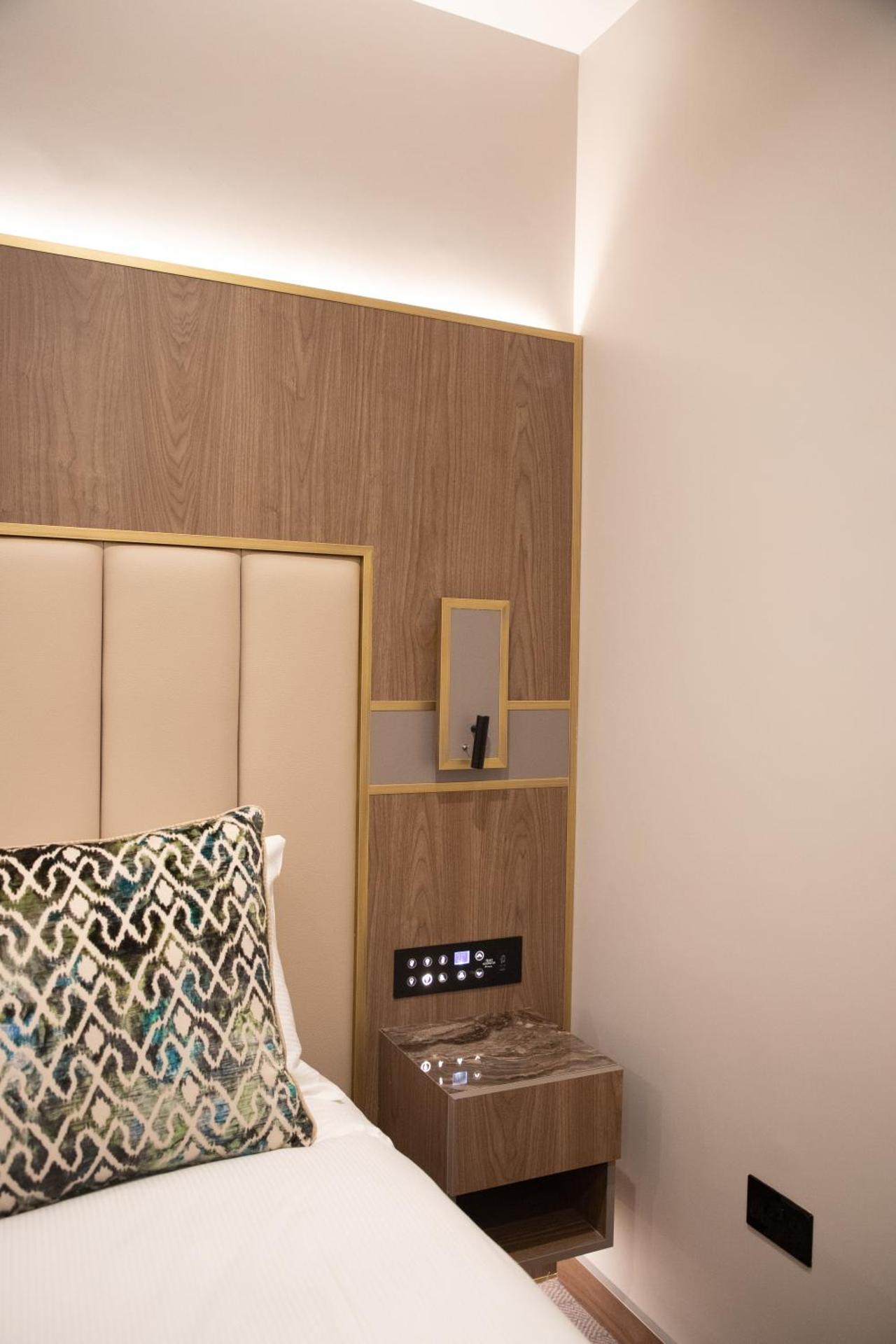 Merit Kensington Hotel