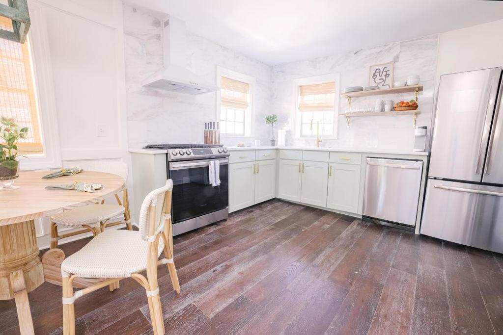 Guesthouse Charleston EAST 42 D