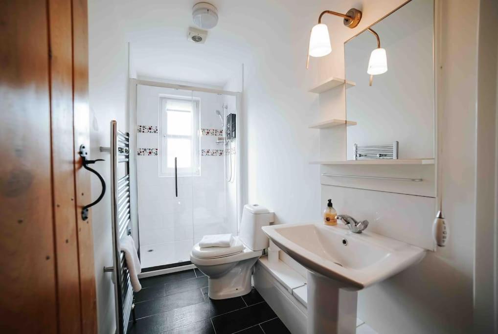 13 Tabernacle Street - Aberaeron