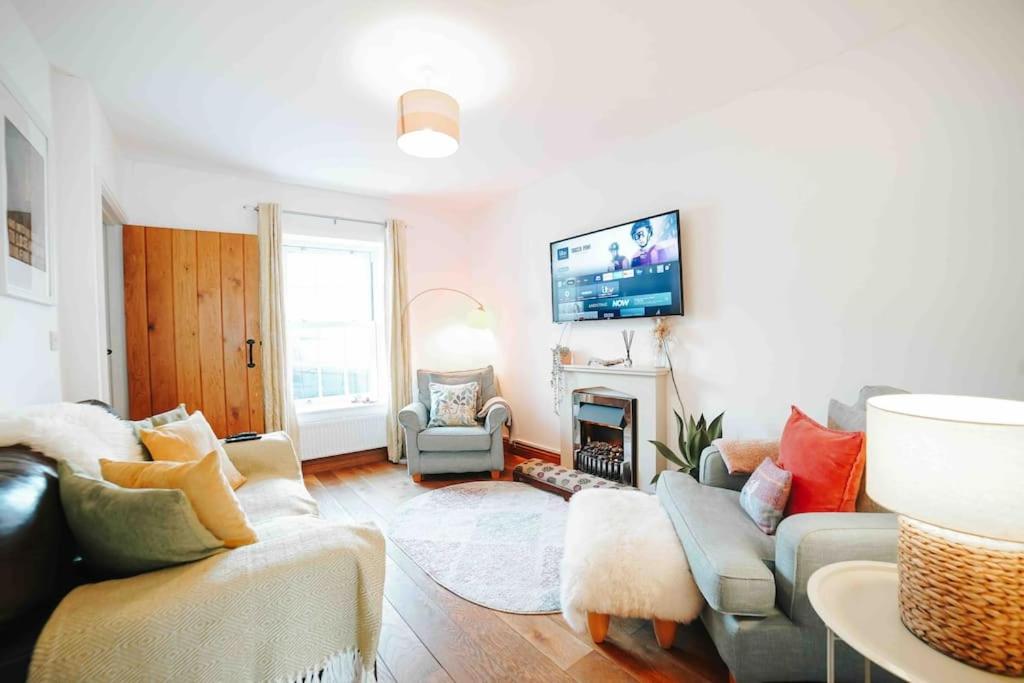 13 Tabernacle Street - Aberaeron