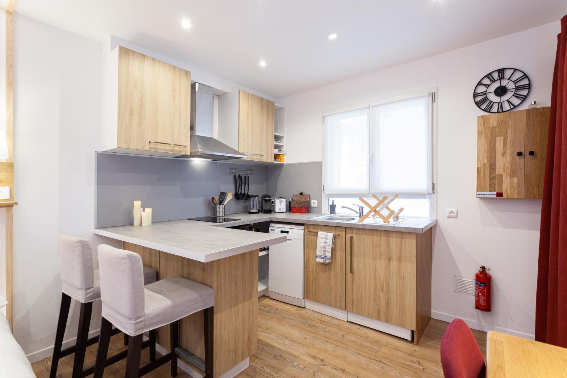 Kitchen or kitchenette