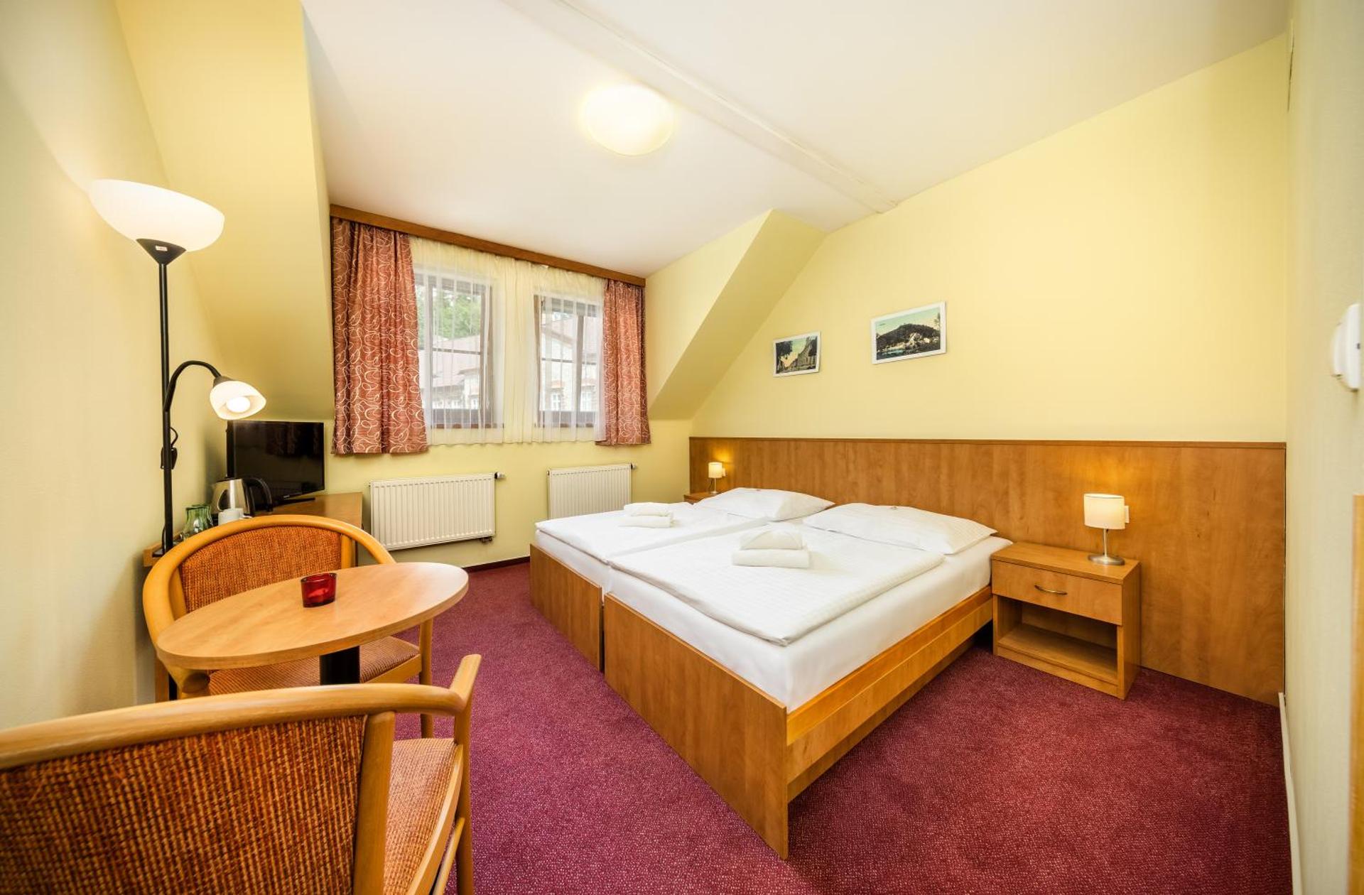 Photo of the whole room