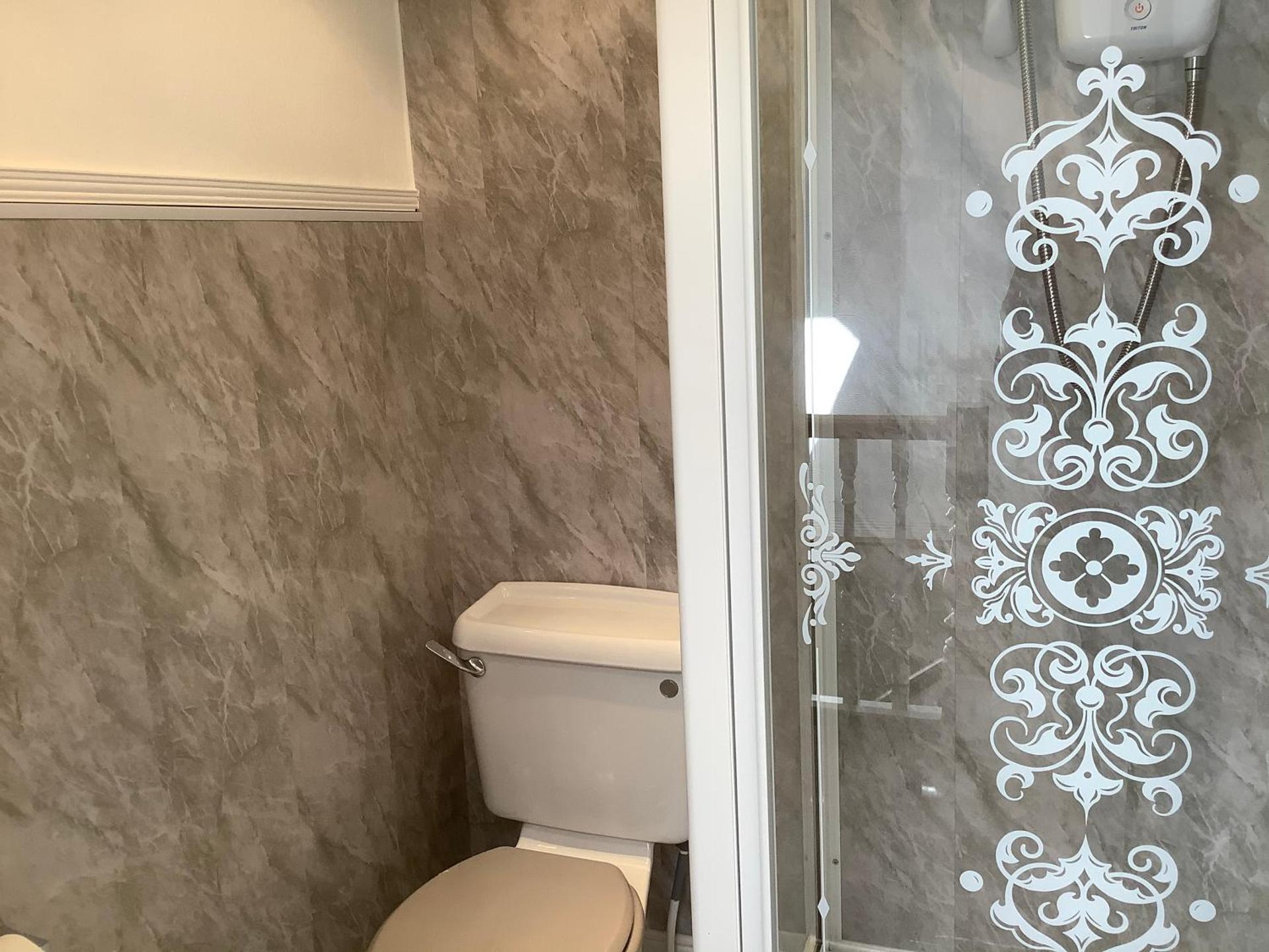 Whitegate 1st floor Apartment