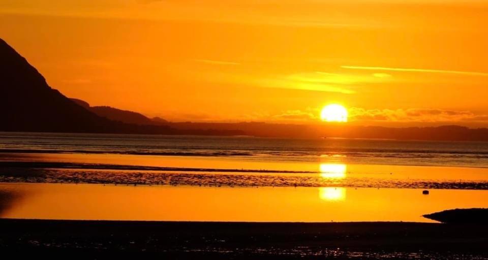 Whitegate 1st floor Apartment