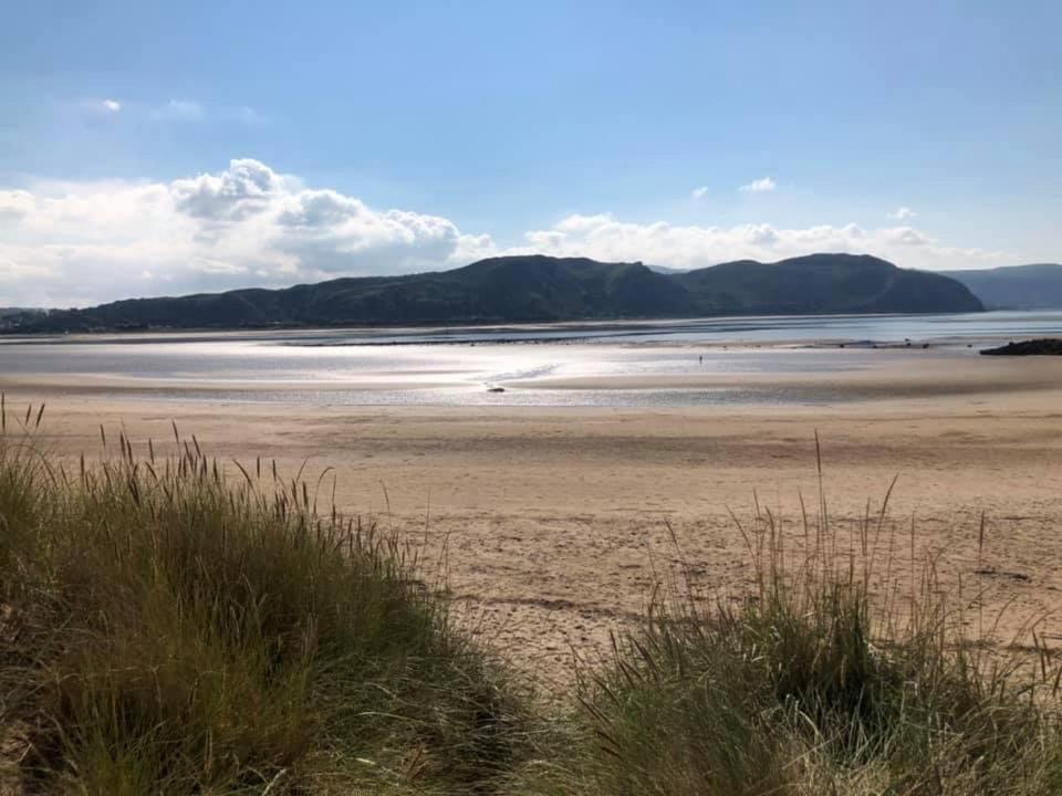 Whitegate 1st floor Apartment