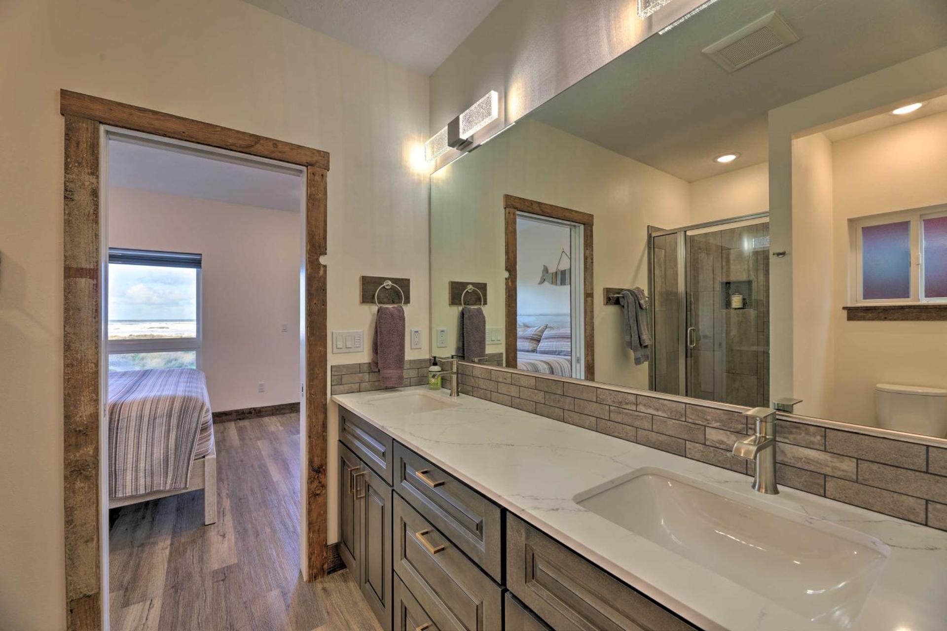 Sanderling Sea Cottages, Unit 6 with Beach Access!