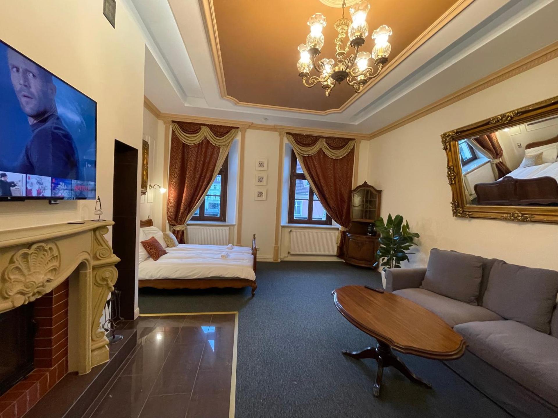 Deluxe Quadruple Room