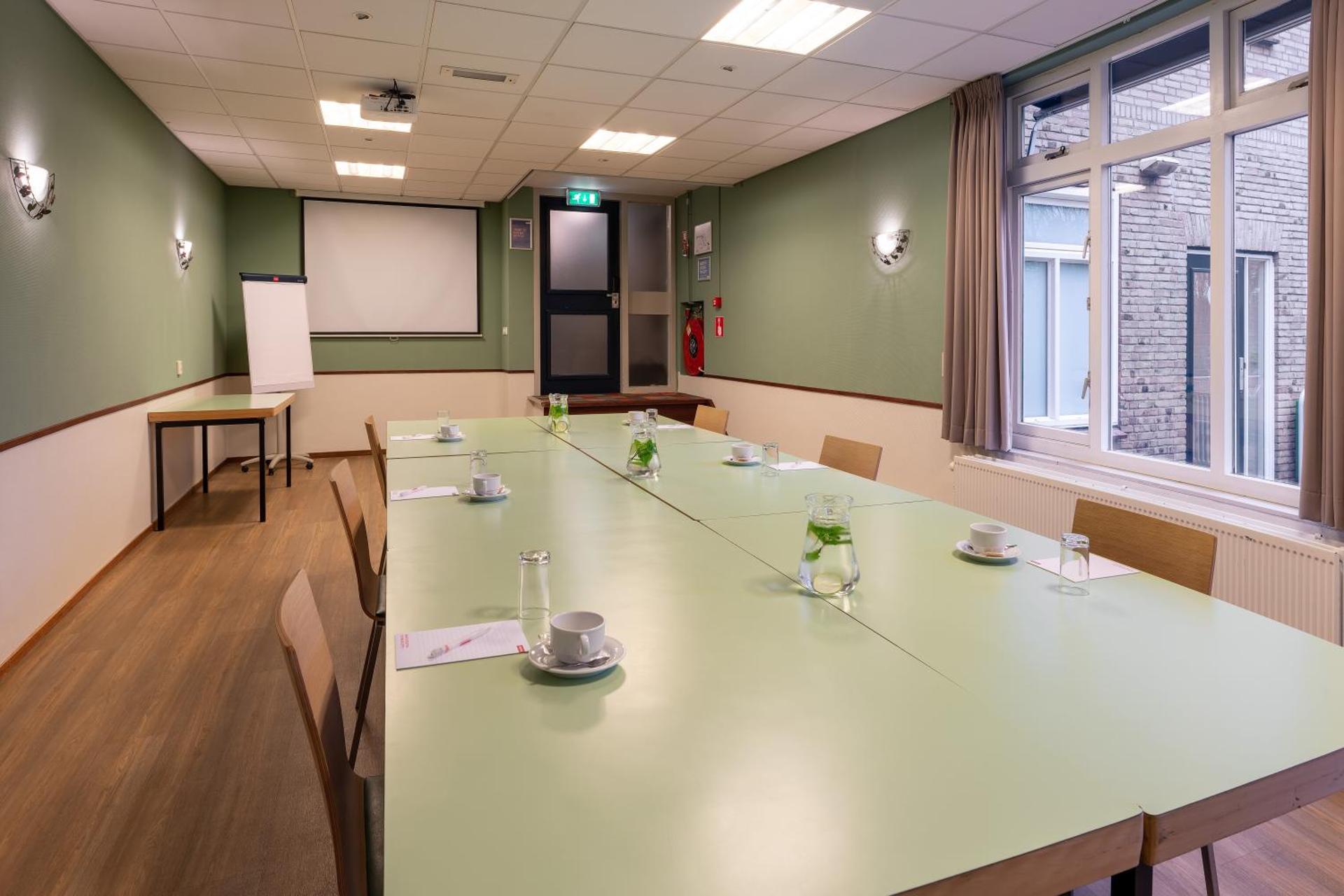 Meeting/conference room