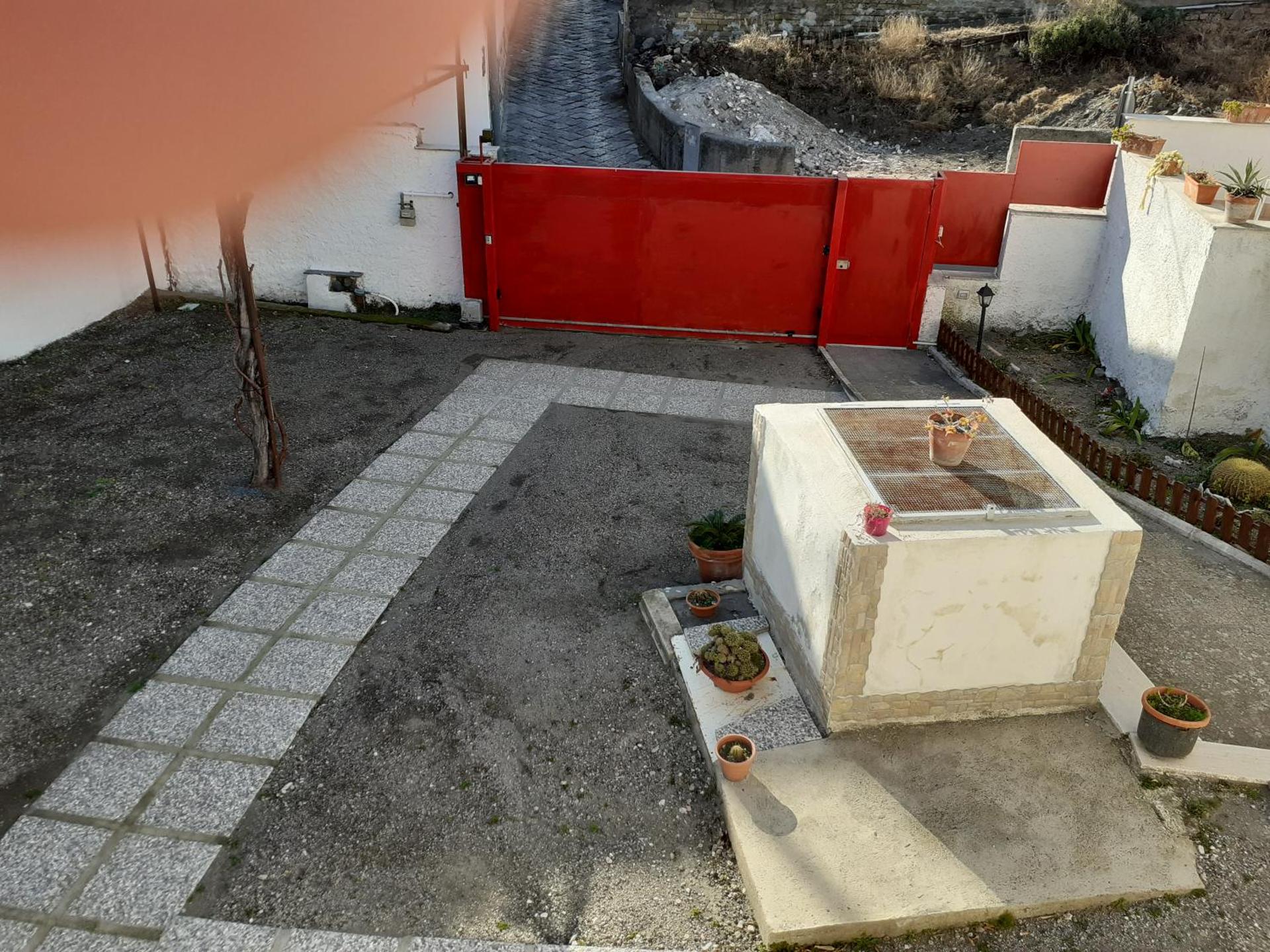 Inner courtyard view