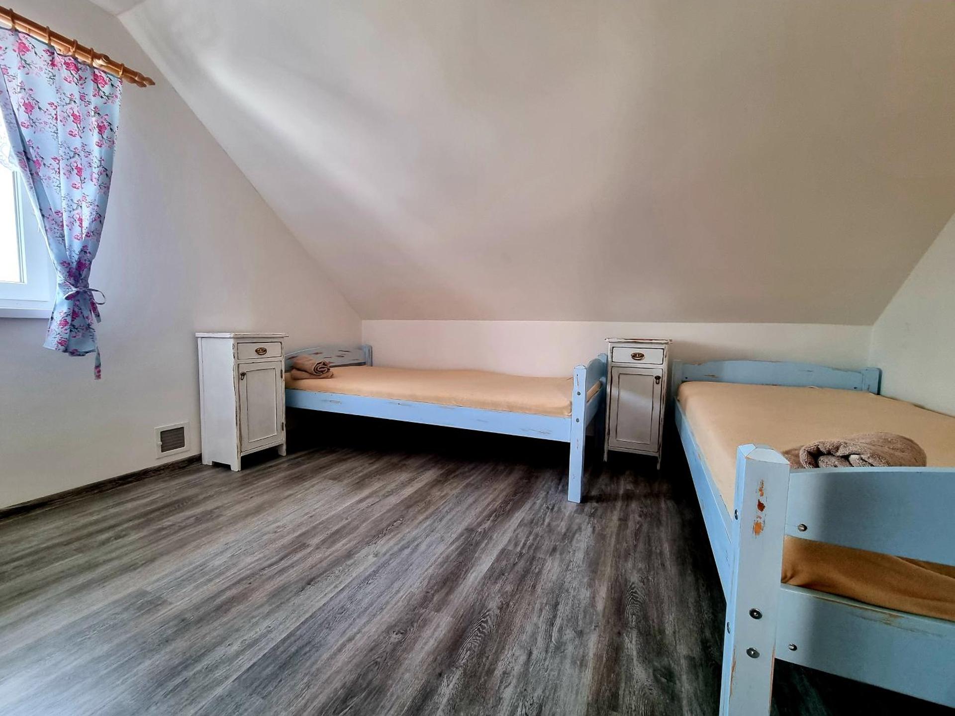 Dům a chatka pod Smrkem