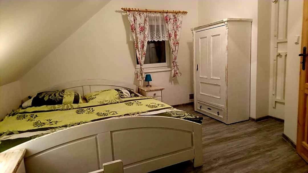 Dům a chatka pod Smrkem