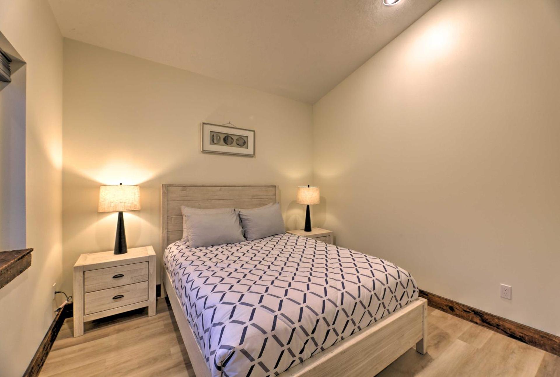 Sanderling Sea Cottages, Unit 5 with Ocean Views!