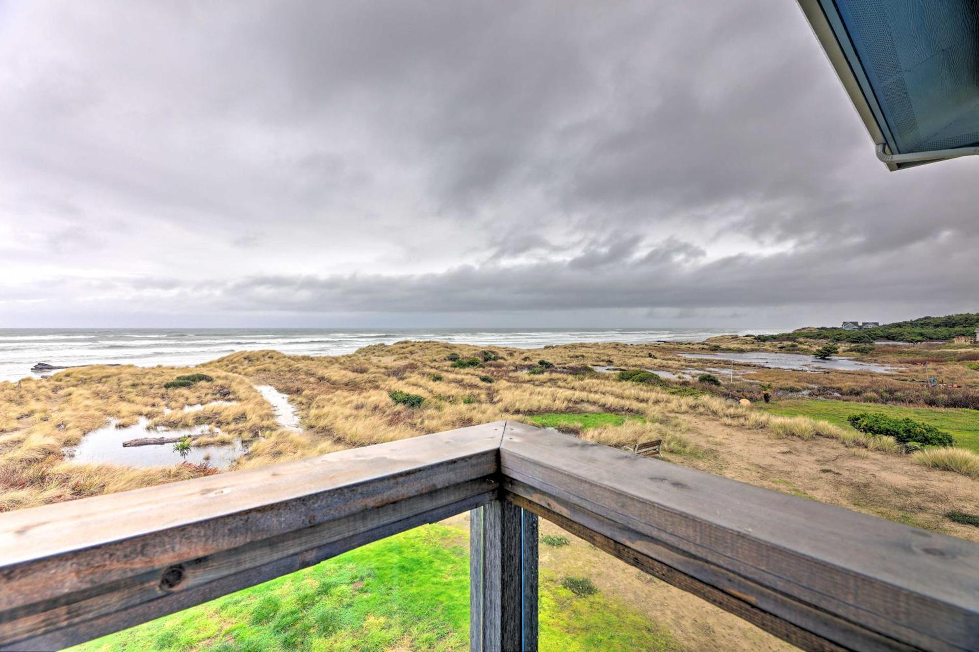 Sanderling Sea Cottages, Unit 5 with Ocean Views!
