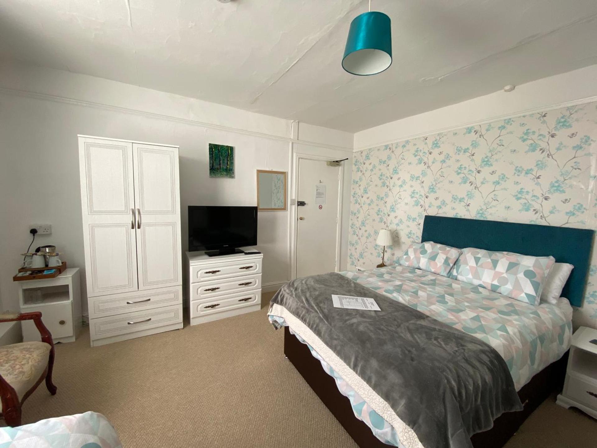 Large Double Room