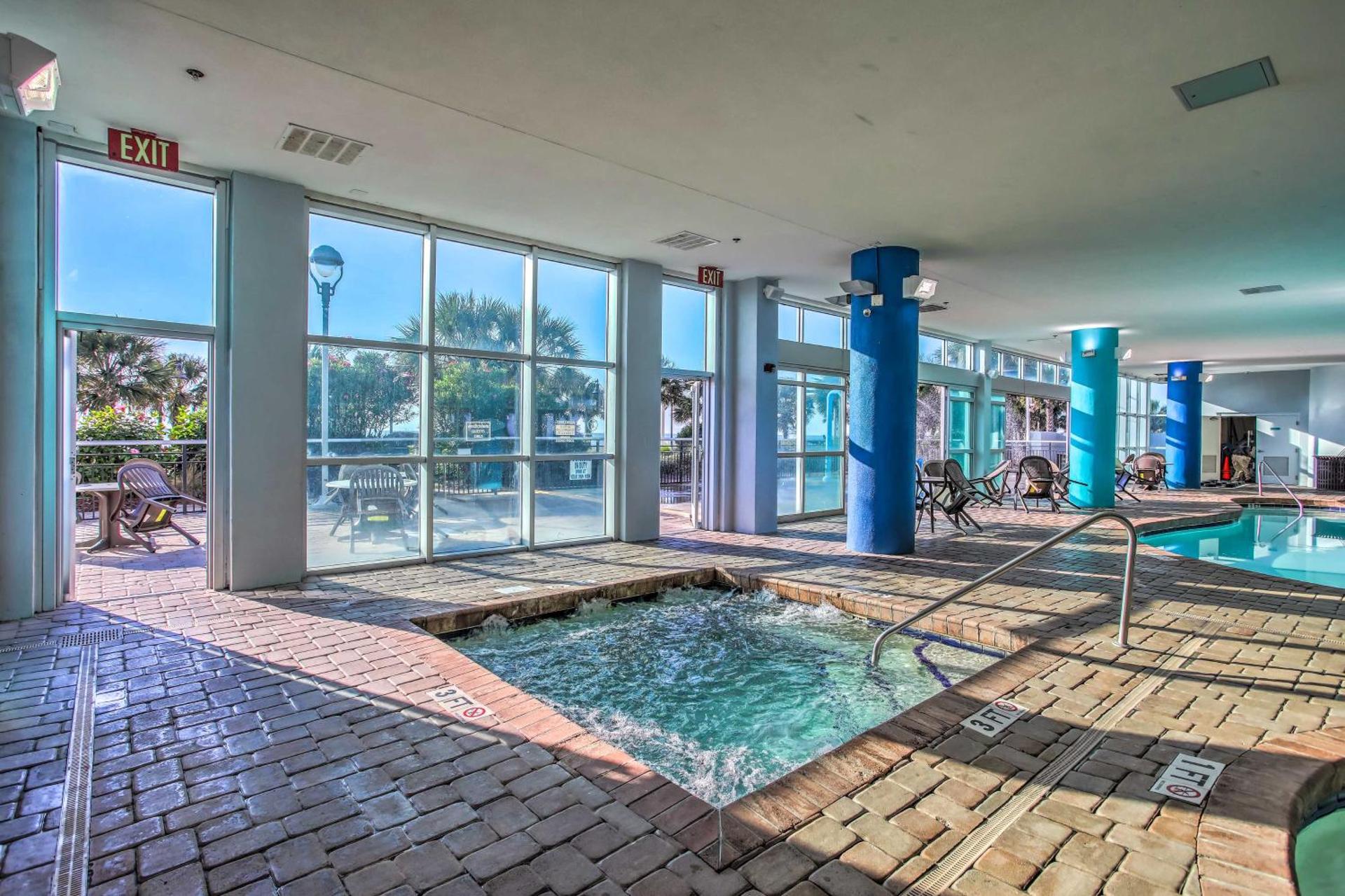Beachfront Condo in Myrtle Beach with Pool Access