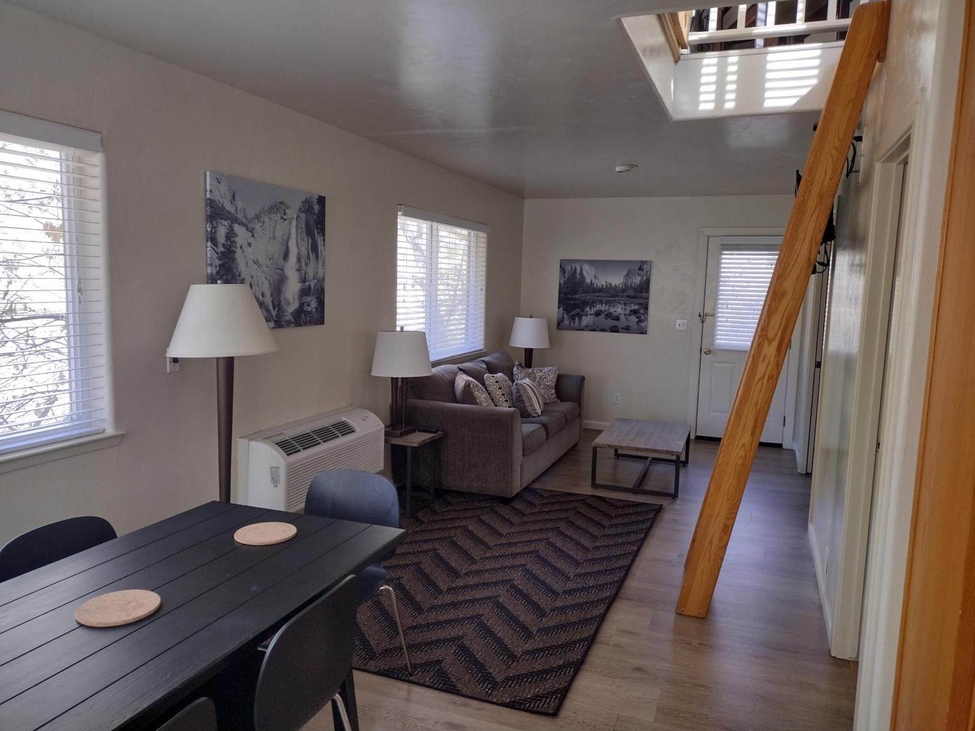 Yosemite Gatekeeper's Lodge