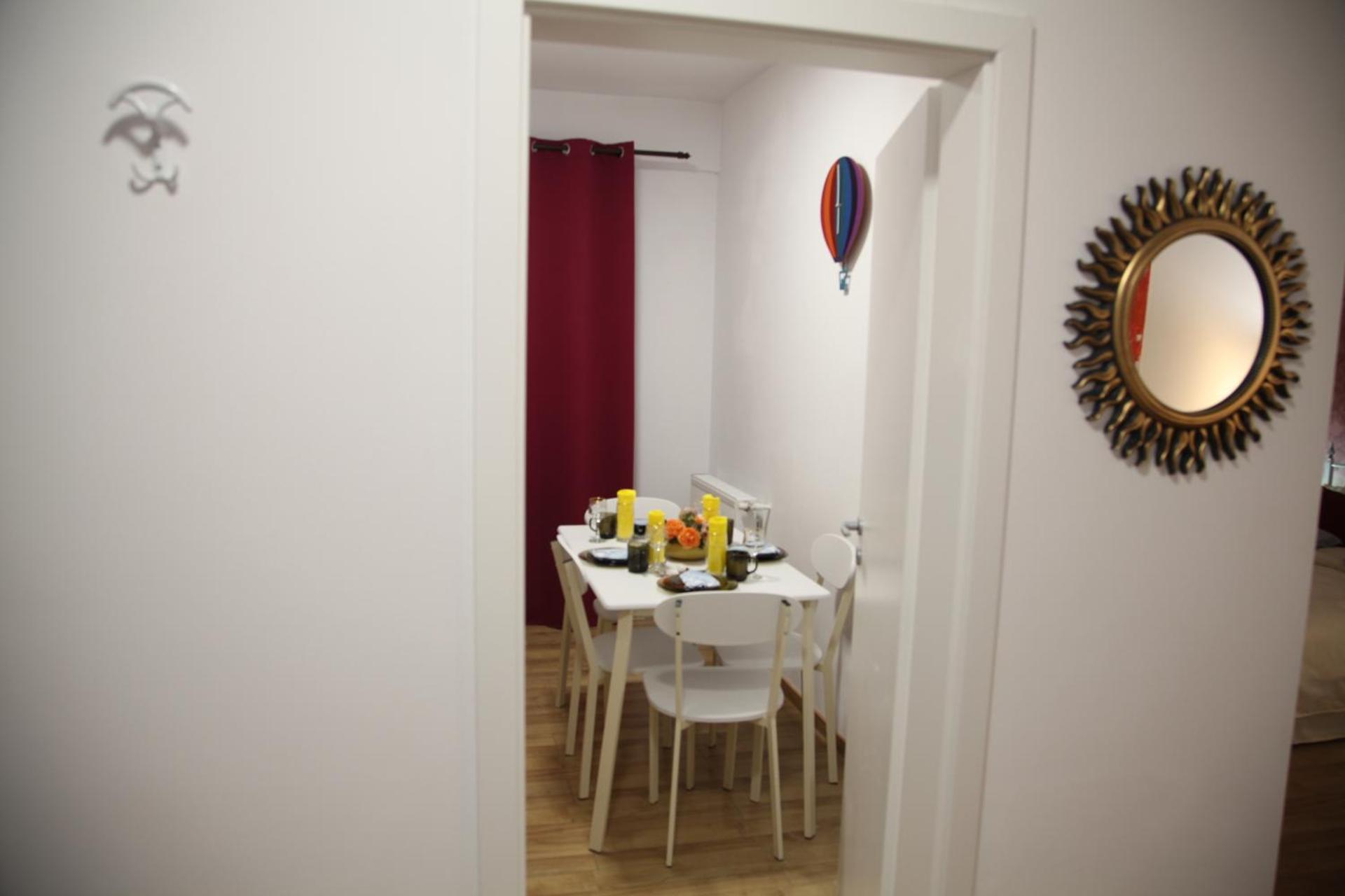 Luxury Downtown Apartment