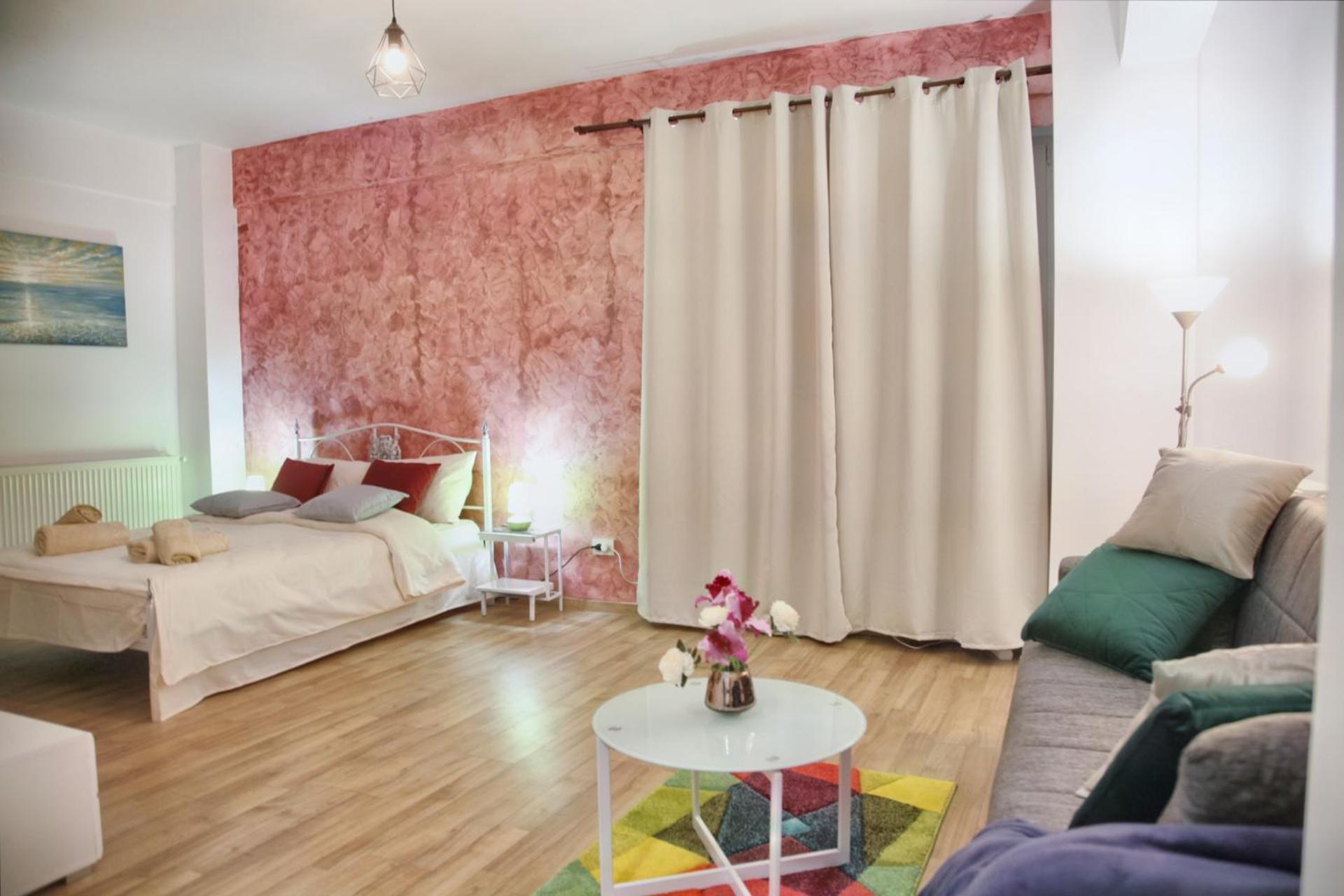 Luxury Downtown Apartment