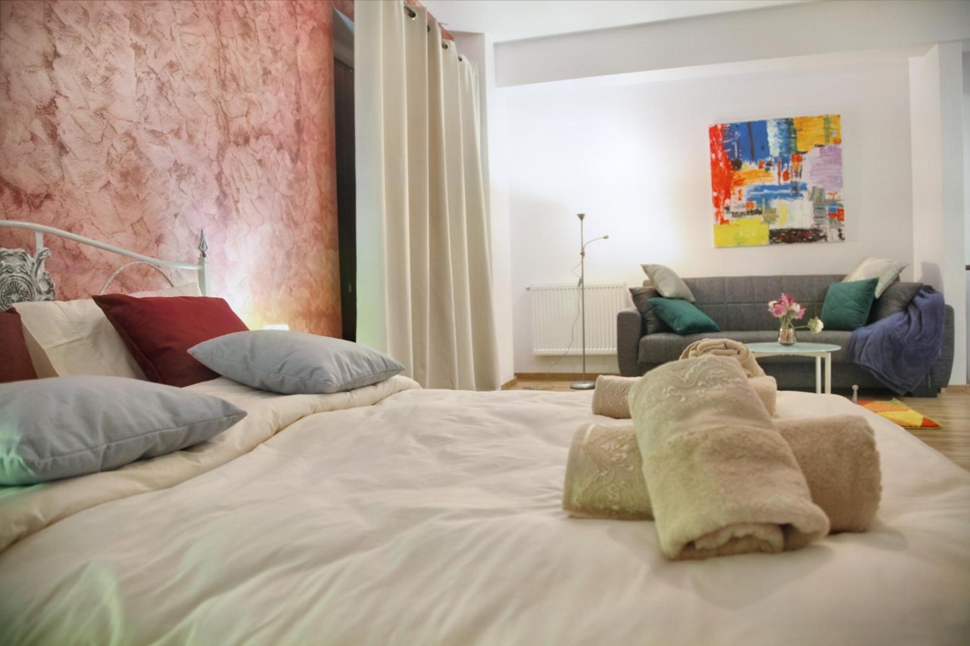 Luxury Downtown Apartment