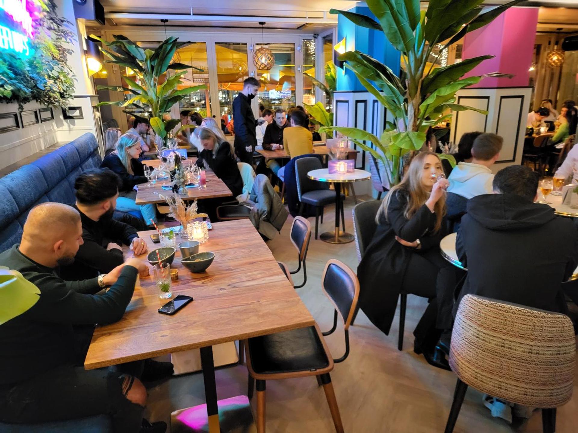 Restaurant/places to eat