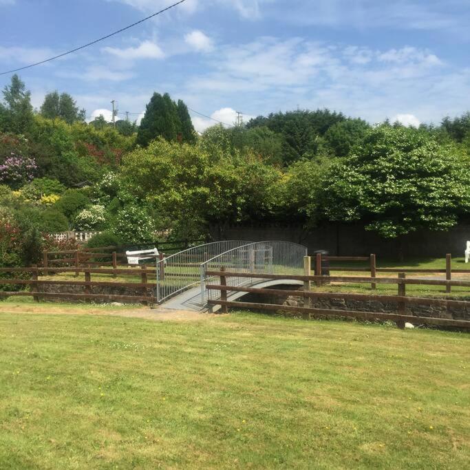 Duiche an Rí - Delightful Village Home