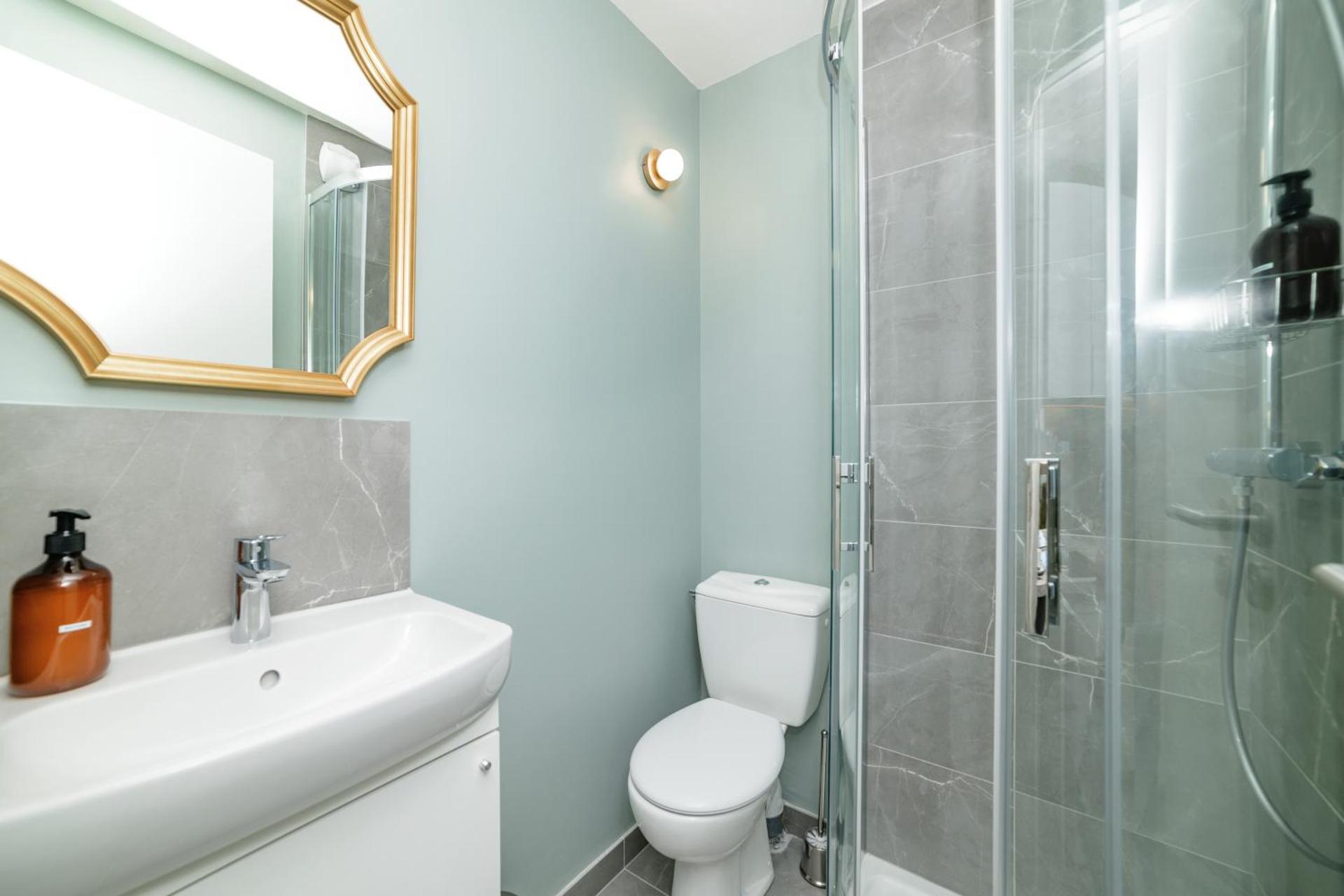 The Green Room - Duke Housing