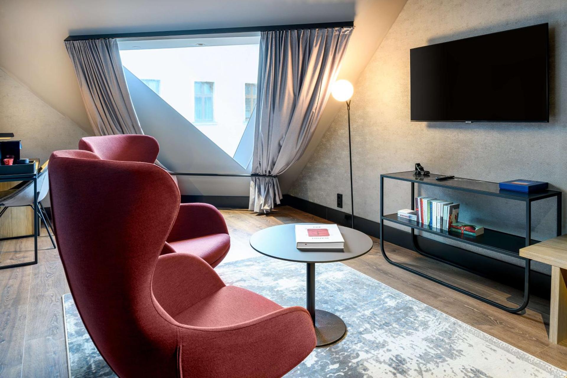 Photo of the whole room