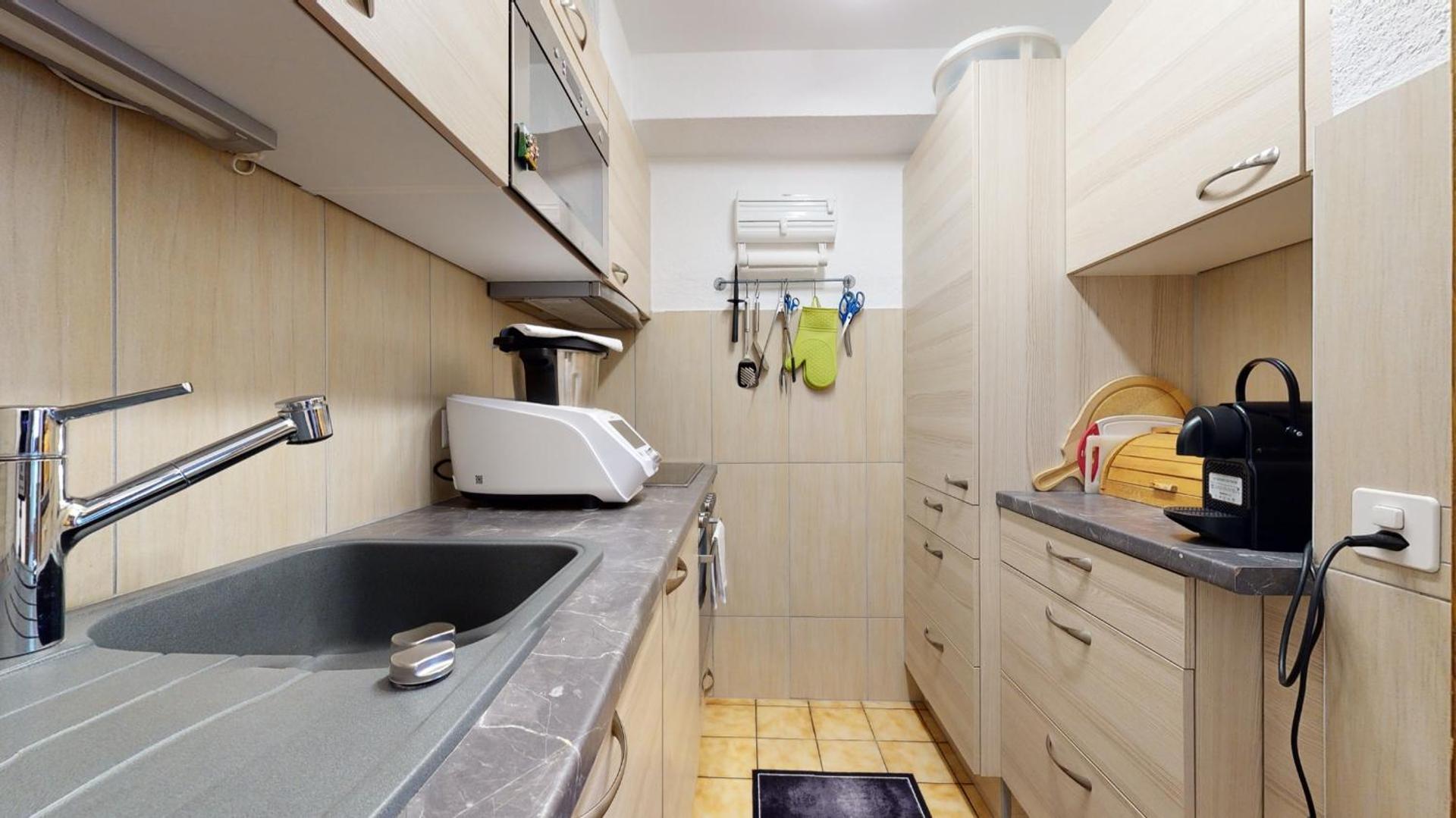 Kitchen or kitchenette