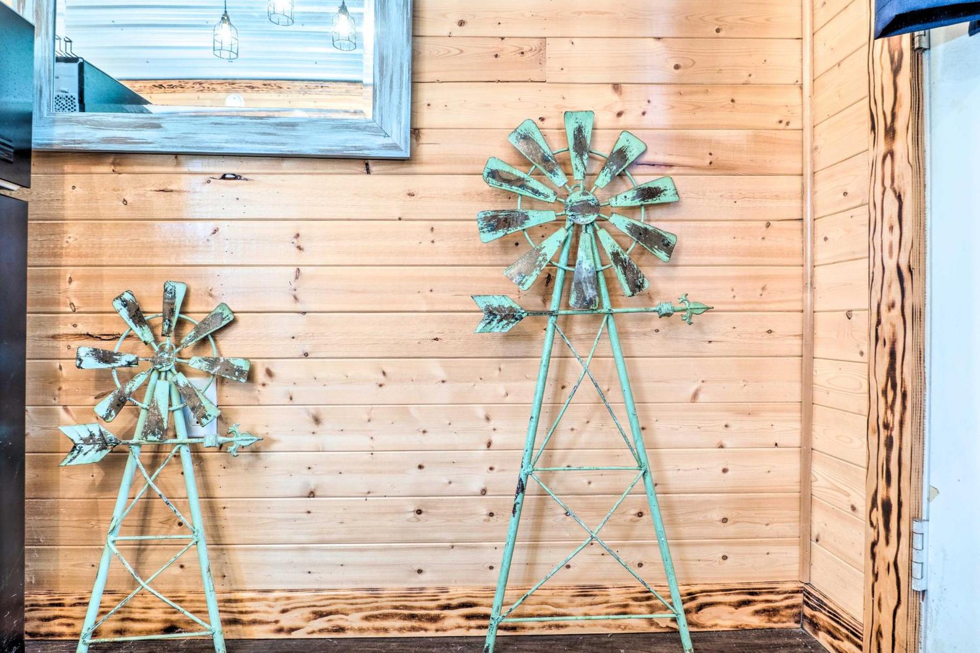 Sunny Catfish Cabin with Views of Toledo Bend