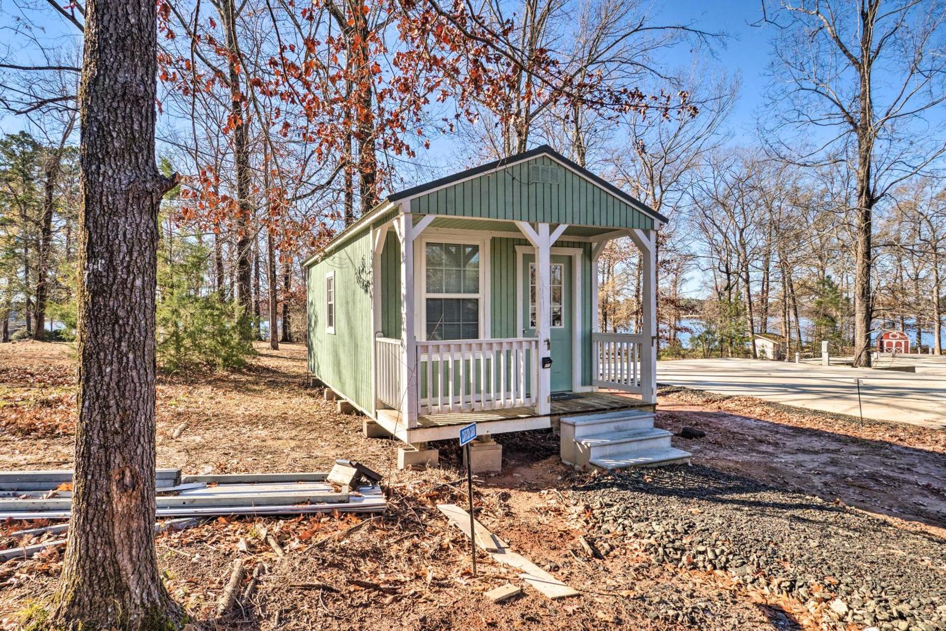 Sunny Catfish Cabin with Views of Toledo Bend