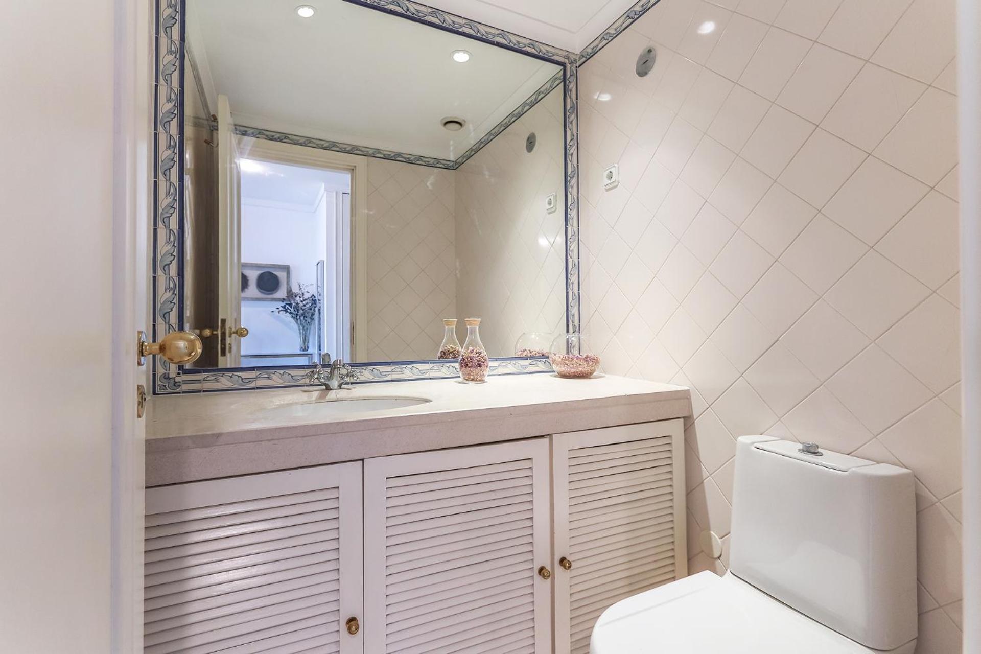 Vita Portucale ! Modern Apartment with Garage