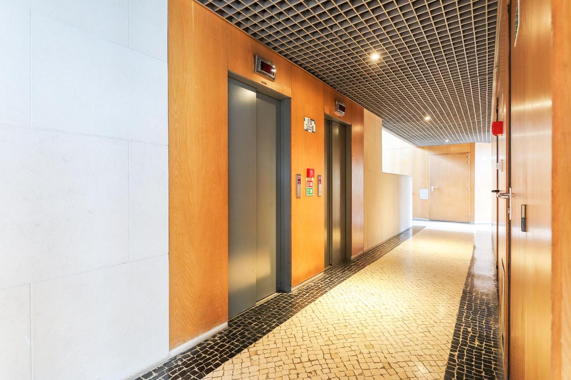 Vita Portucale ! Modern Apartment with Garage