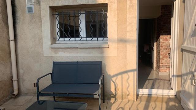 Logement sur pte cour, rez de chaussée, WIFI, CLIM