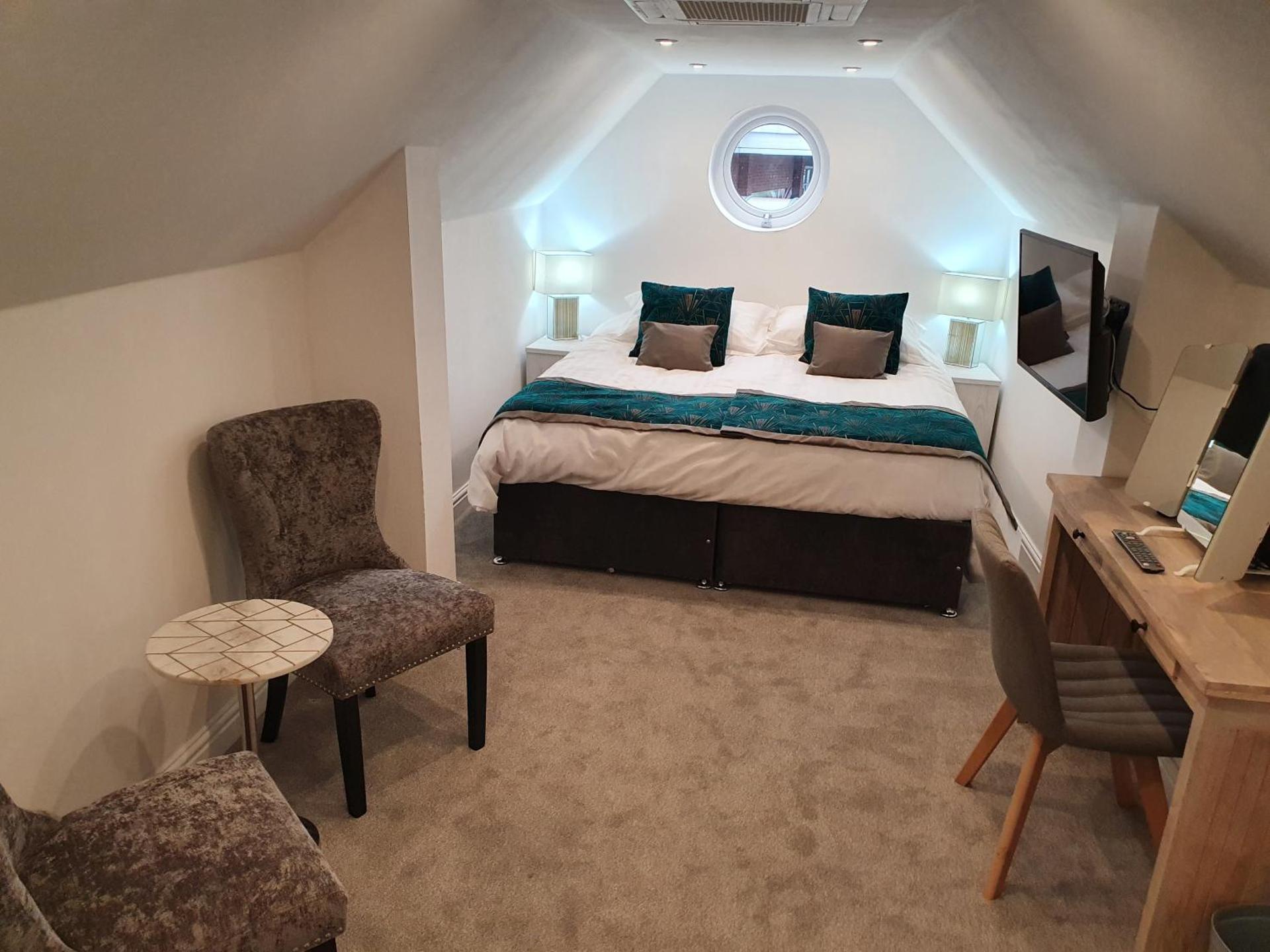 Photo of the whole room