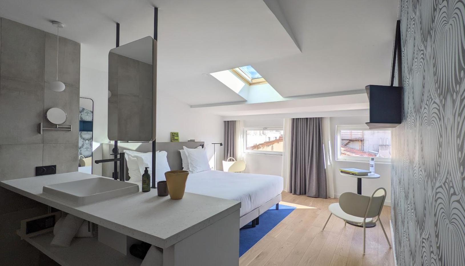 Photo of the whole room