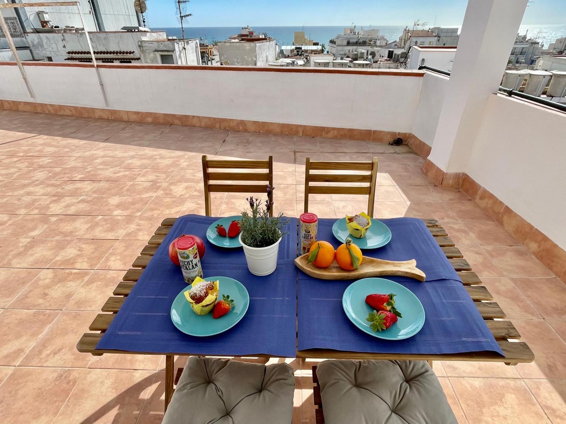 Sunny Apartment Central Sitges